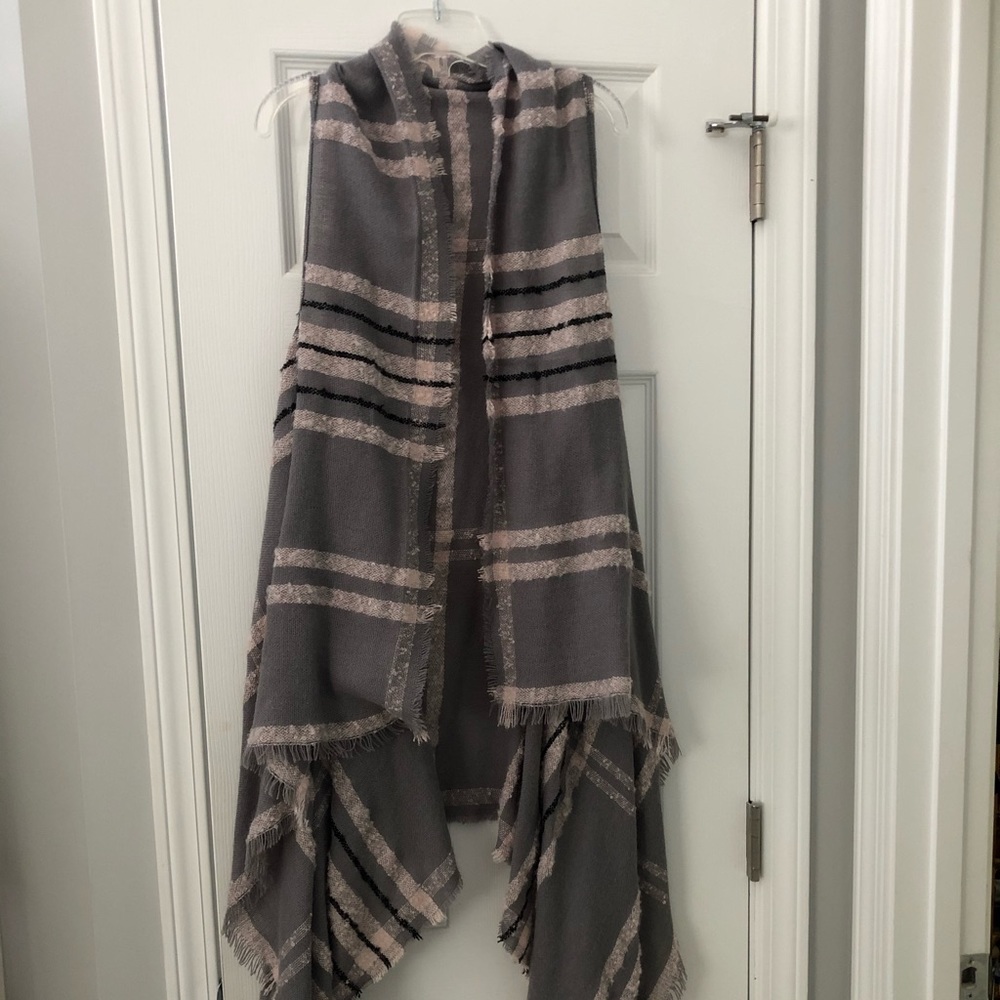 New(never worn) Woven cotton sleeveless cardigan.